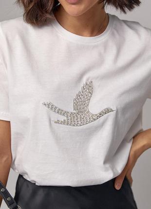 Женская футболка с птицей из бисера - белый цвет, l (есть размеры)4 фото