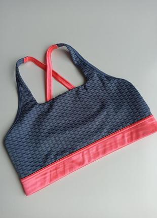 Качественный стильный спортивный топ