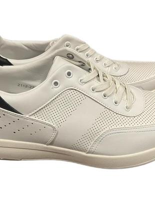 Білі чоловічі кросівки maserati