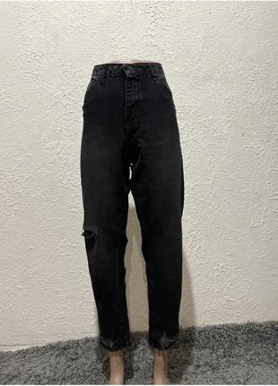Черные джинсы мом/рваные джинсы черник/черные джинсы mom1 фото