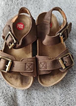 Босоніжки шкіряні