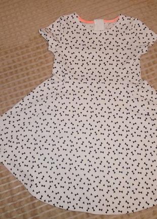 Красивое платье h&m на 6-8 лет,р.122-128см