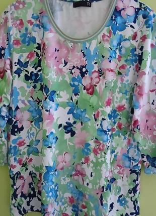 Блуза лонгслив трикотажный разноцветный цветочный с эластаном1 фото