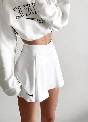 Женская мини юбка-шорты белого и черного цвета