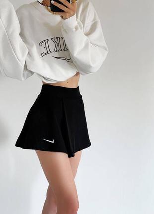 Женская мини юбка-шорты белого и черного цвета6 фото