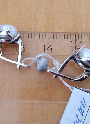 Классические серебряные серьги с натуральным жемчугом3 фото