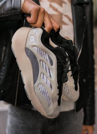 Кроссовки adidas yeezy boost 700 v3 "azael" бежевый цвет (36-45)💠7 фото