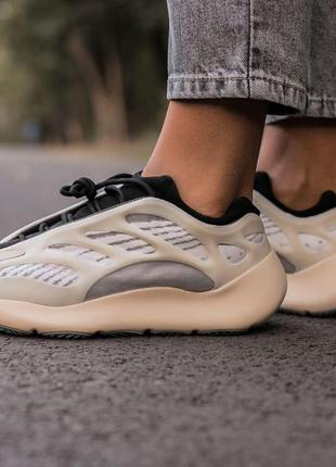 Кроссовки adidas yeezy boost 700 v3 "azael" бежевый цвет (36-45)💠3 фото