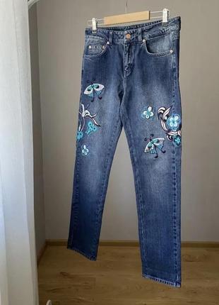 Escada джинсы с вышивкой 40 размер l. оригинал