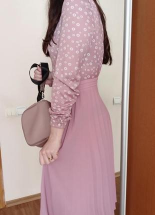 Платье розово-пудрового цвета7 фото