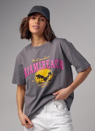 Трикотажна футболка з принтом miami beach