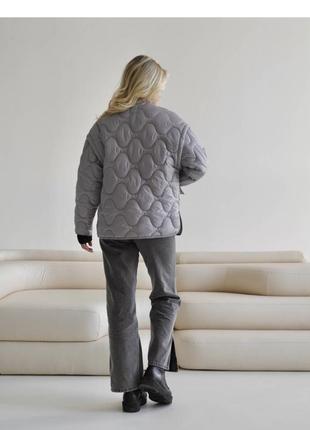 Куртка-жилет серая с накладными карманами4 фото