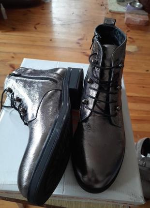 Новые кожаные ботинки цвет металик4 фото