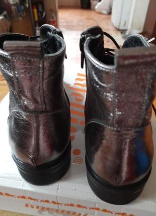 Новые кожаные ботинки цвет металик3 фото