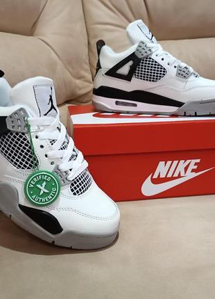 Кросівки nike air jordan retro 4 (2 кольори)4 фото