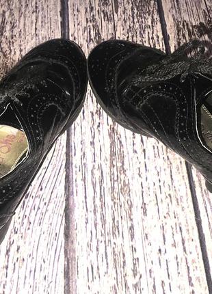 Фирменные туфли для девочки, размер 33-345 фото