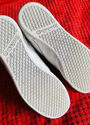 Белые брендовые кроссовки кроссы reebok9 фото