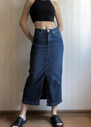 Винтажная джинсовая юбка-миди с разрезом6 фото