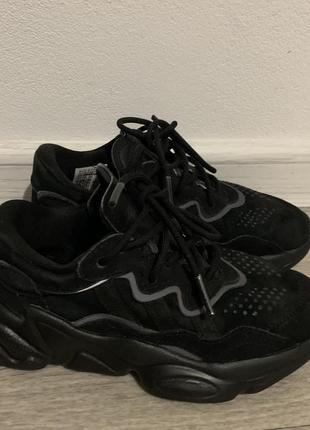 Кросівки adidas ozweego