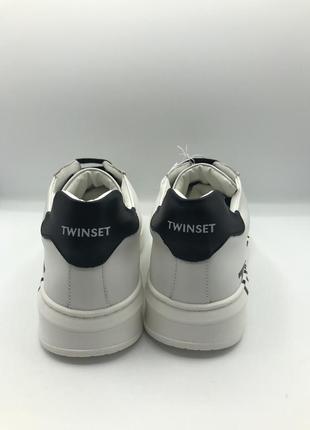 Оригинальные кроссовки женские кожаные от бренда twinset2 фото
