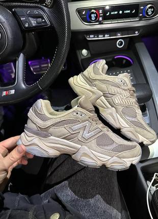 Жіночі кросівки new balance 9060 beige brown нью беланс бежевого з коричневим кольорів