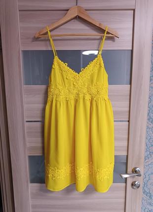 Нежное платье сочного желтого цвета2 фото