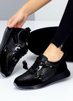 Качественные кроссовки для женщин лаковая кожа + замша, в классическом дизайне, черный цвет