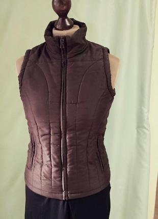 Безрукавка жін. шоколадного кольору. madonna