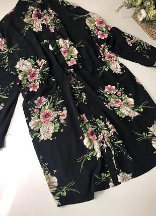 Платье boohoo размер м(10) новое 2