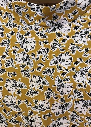 Дуже красива та стильна брендова блузка у кольорах..100% віскоза.