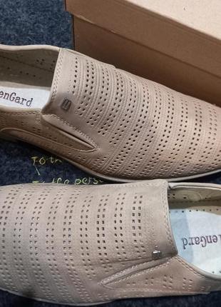 Весняно-літні чоловічі туфлі