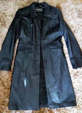 Модный кожаный плащ 7