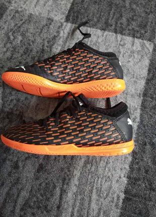 Детские футзалки puma future 6.4 black/orange 33р.1 фото