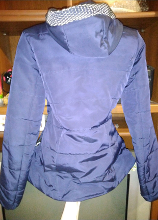 Жіноча куртка демісезон із капюшоном2 фото