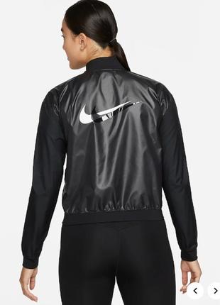 Вітровка nike swoosh run women's running jacket (plus size)2 фото