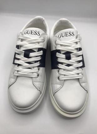 Оригинальные кроссовки мужские от бренда guess1 фото