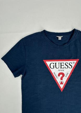 Женская футболка guess4 фото