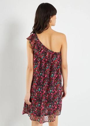 Цветочное платье на одно плечо kiabi, m2 фото