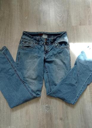 Джинси, обтислі джинси, ддинси на низькій посадці, y2k джинси