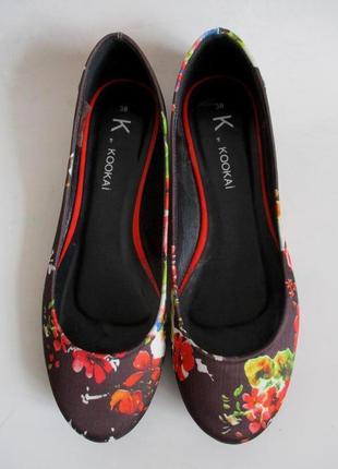 Нюанс! балетки у квітковий принт французького бренду kookai