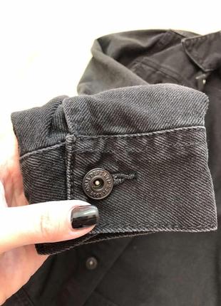 Фирменная джинсовка размер s черная4 фото