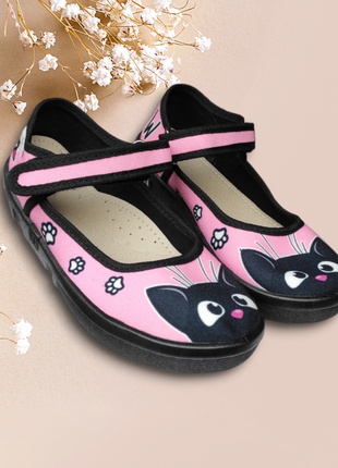 Тапочки, туфли тряпичные  в садик розовые черные кошка для девочки4 фото