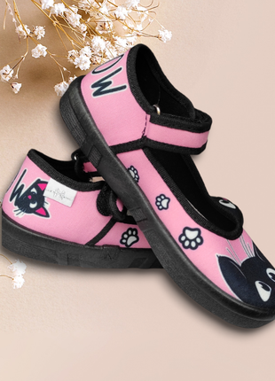 Тапочки, туфли тряпичные  в садик розовые черные кошка для девочки5 фото