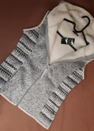 Женская брендовая термо жилетка с капюшоном esmara размер s