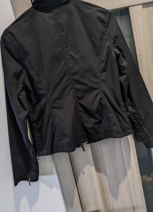 Коротка куртка вітровка tommy hilfiger3 фото