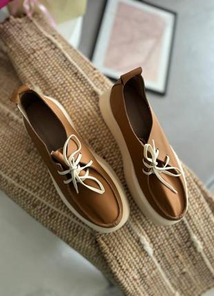 Кожаные туфли на высокой платформе ботинки из натуральной кожи с перфорацией ботинки на шнуровке1 фото