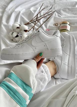 Nike air force 1 white