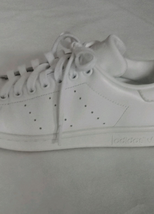 Актуальні adidas stan smith2 фото