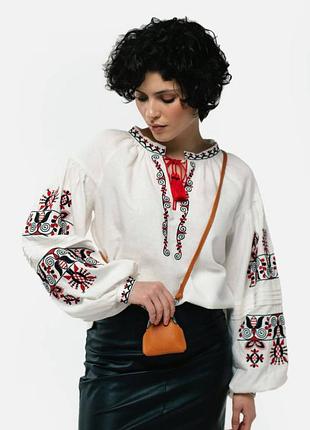 Вышиванка женская берегиня молочная