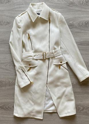 Дуже круте 🔥біле пальто halfon fashion network